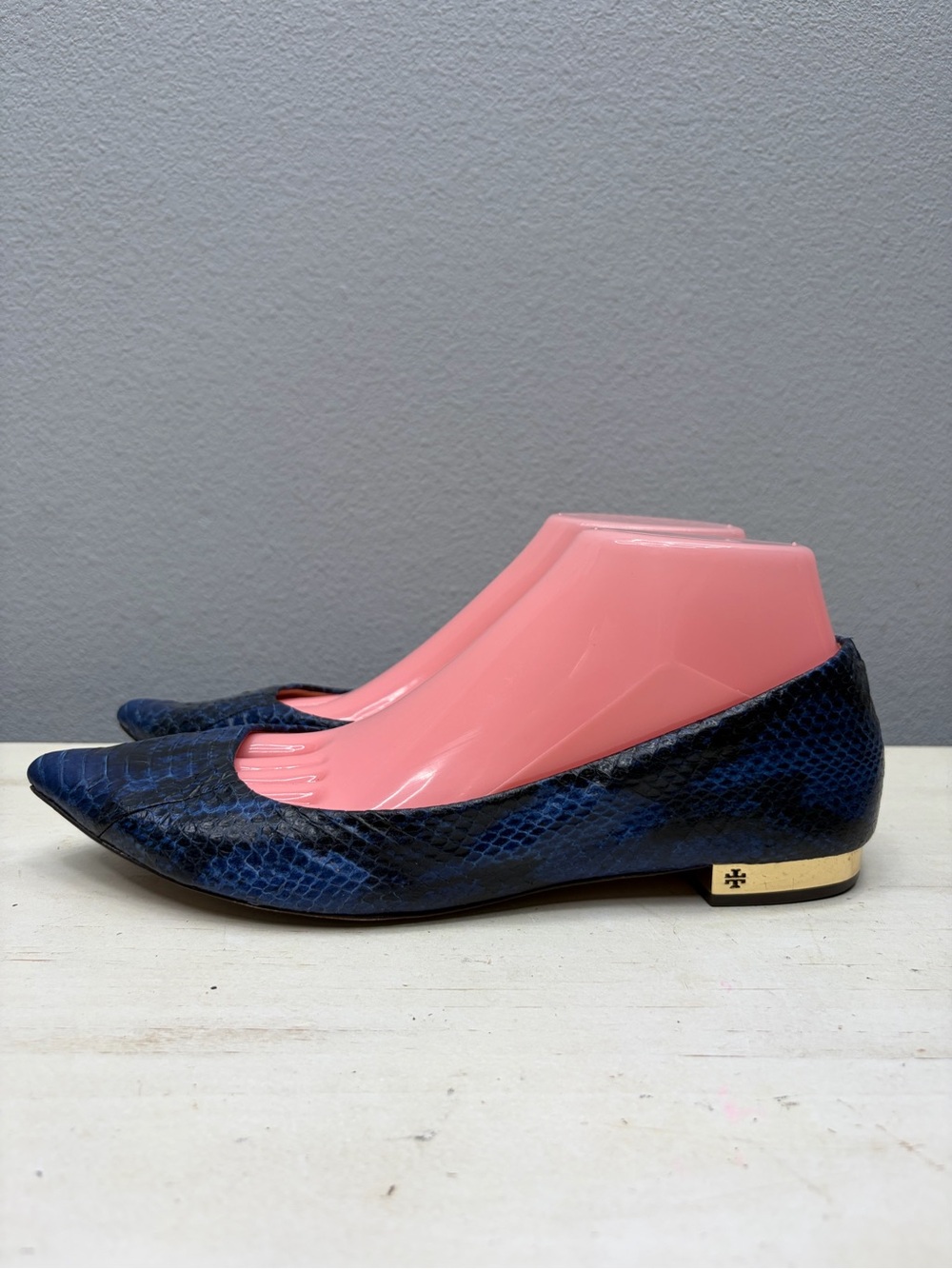 Tory Burch Bedford Snake Skin Leather Pointed Toe Flats Size 8.5